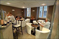 Hotel Du Commerce Navarrenx Zewnętrze zdjęcie